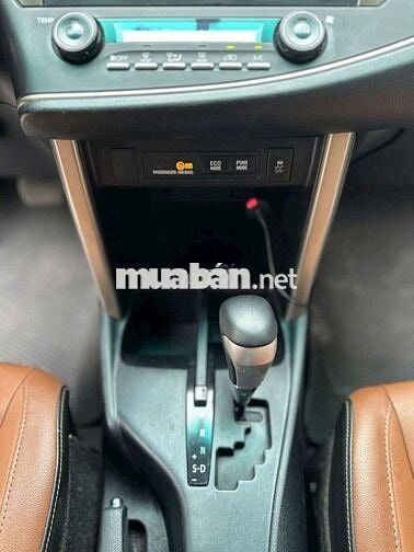 Toyota Innova V 2018 Tự động Bạc 128378 km