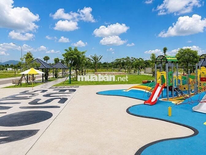 Lô góc 2 mặt tiền hiếm 162m KDC đông đúc gần vòng xoay cao tốc BH-VT