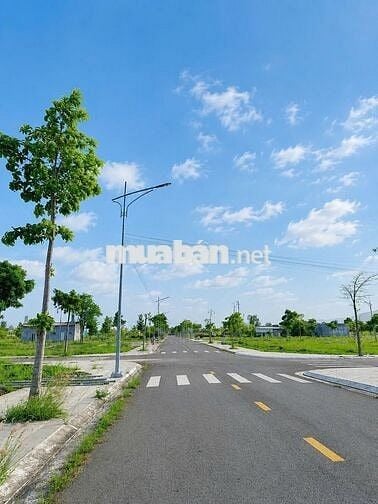 Lô góc 2 mặt tiền hiếm 162m KDC đông đúc gần vòng xoay cao tốc BH-VT