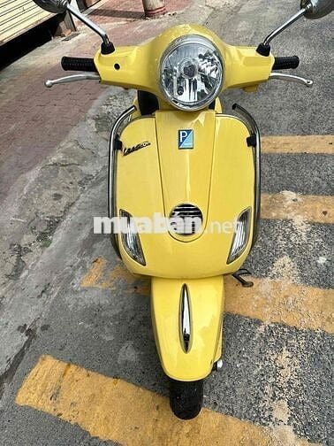 Piaggio Vespa LX 125 Vàng Bstp 9 chủ