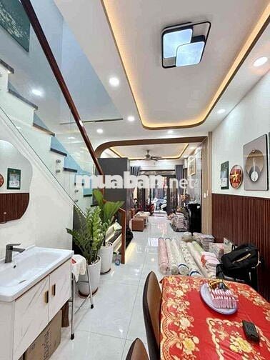 CHỦ NGỢP THỞ - GIẢM GẤP 100 TRIỆU - BÁN NHÀ ĐẸP SỔ HỒNG RIÊNG TÂN PHÚ