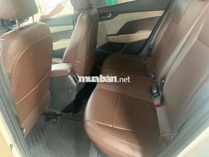 Hyundai Accent 2019 Số sàn 107000 km Trắng