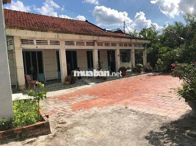 Chính chủ bán Nhà ngối gỗ 4 gian tại KCN TRẢNG BÀNG. OTO VÀO SÂN