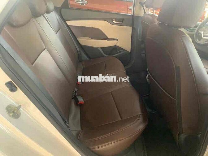 Hyundai Accent 2019 Số sàn 107000 km Trắng