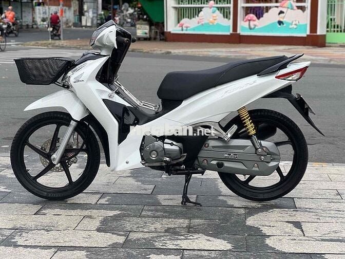 Honda Future 125 Fi 2023 Trắng Đen Tự động