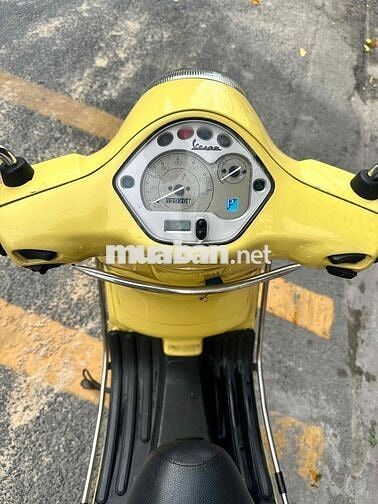 Piaggio Vespa LX 125 Vàng Bstp 9 chủ