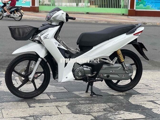 Honda Future 125 Fi 2023 Trắng Đen Tự động