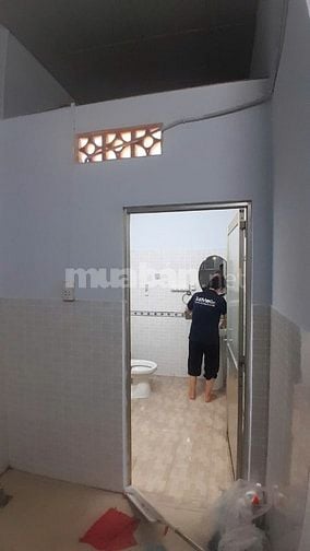 Cho thuê nguyên căn nhà đường Trưng Nữ Vương, gần chợ Hóc Môn