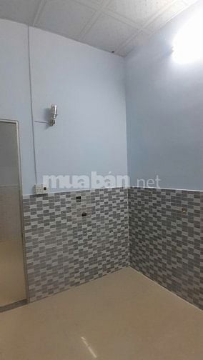 Cho thuê nguyên căn nhà đường Trưng Nữ Vương, gần chợ Hóc Môn
