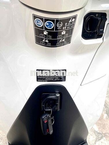 SH350i 2022 trắng máy Thái sm6005 odo 857 km