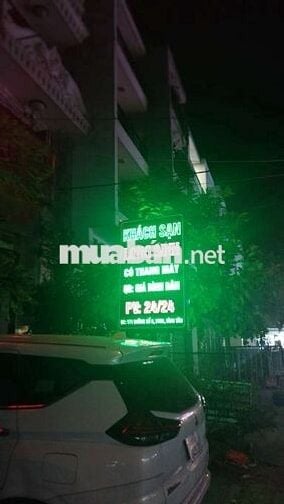 Tuyển lễ tân ca ngày ca tối dọn phòng
