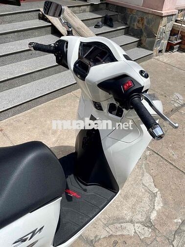 SH350i 2022 trắng máy Thái sm6005 odo 857 km