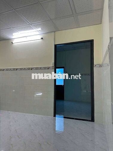 nhà trống suốt gần ngã 5 vĩnh Lộc.2 phòng ngủ 2 tollet 