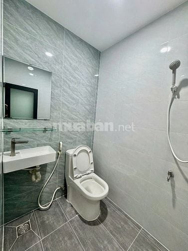 Giảm 6 tỷ bán gấp tòa nhà CHDV 27 phòng HĐT khoán 135 triệu/tháng