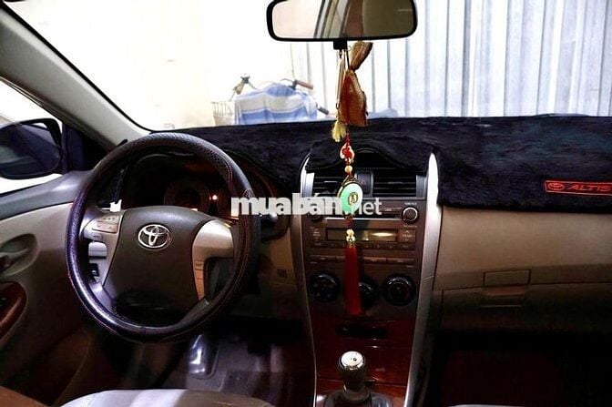 Toyota Corolla Altis 2010 Số sàn 1.8L Xăng Bạc