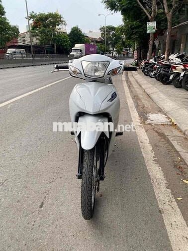 Honda Wave A 110 đời cao êm đẹp như  hình