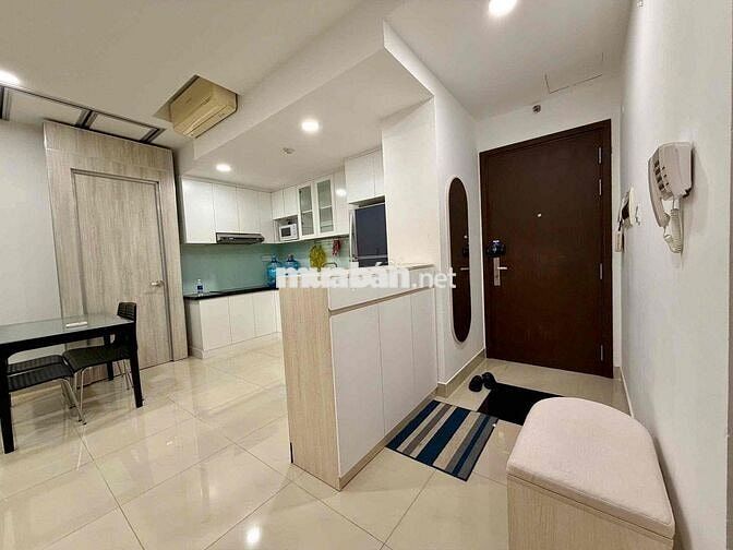 Cho thuê căn hộ Sunrise CityView Q7 Lh :