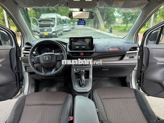 Toyota Avanza 2023 siêu mới, giá tốt