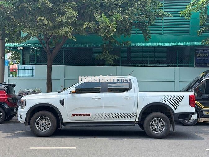 🔹 Ford Ranger XLS Tự Động 2024 Xe 1 Chủ, Giá TL