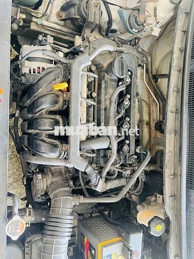 Kia Soluto Trắng Số sàn 5 chỗ
