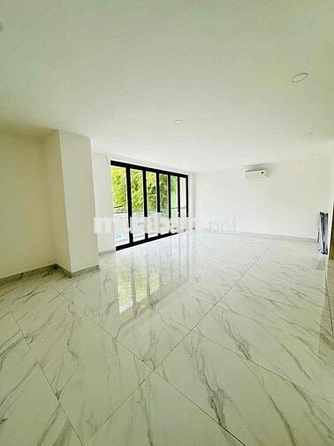 Cho Thuê Nhà Nguyên Căn Mặt Tiền Cực Đẹp Đường Phước Long