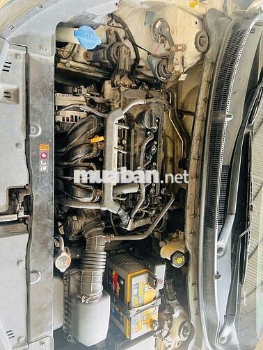 Kia Soluto Trắng Số sàn 5 chỗ