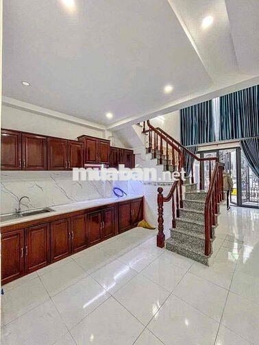Nhà trệt lửng mới nguyên căn 02phòng sẵn nội thất hẻm Hồ Búng Xáng