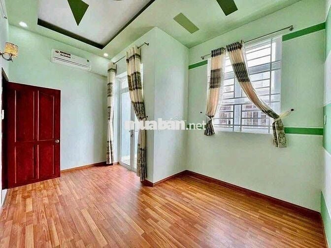 Nhà lầu mới 2 phòng 2 máy lạnh KDC Quân Báo