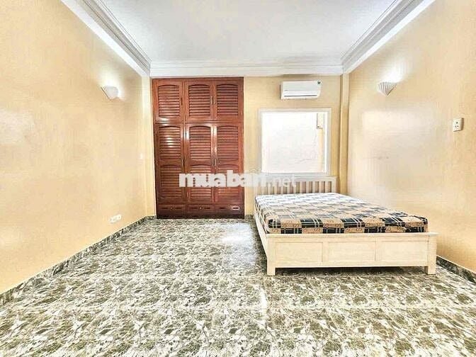 CHO THUÊ STUDIO RỘNG 40m2 KHÔNG GIỚI HẠN NGƯỜI Ở GẦN GTVT, HUTECH, FTU