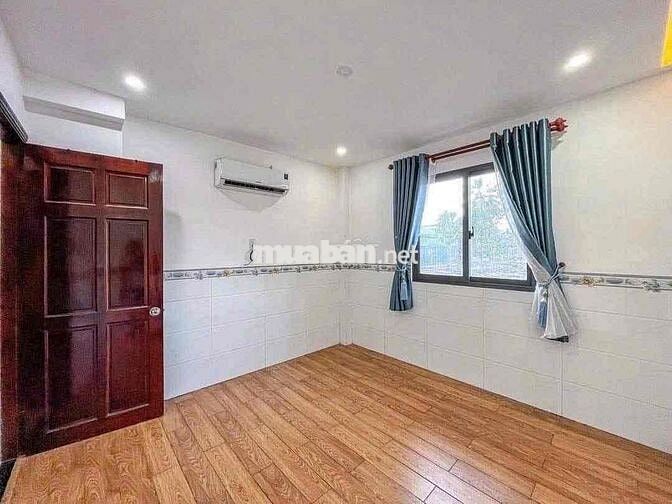 Nhà trệt lửng mới nguyên căn 02phòng sẵn nội thất hẻm Hồ Búng Xáng