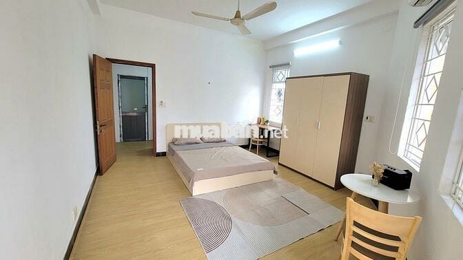 Cho thuê CHDV 1PN ban công giá tốt