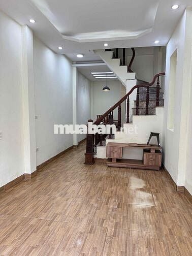 Chính chủ cho thuê nhà mặt tiền Phúc Xá Mới