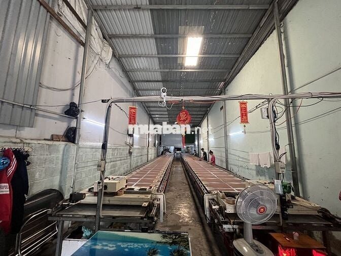 CHO THUÊ XƯỞNG 180M ĐÔNG HOÀ DĨ ĂN CÓ 3 PHA