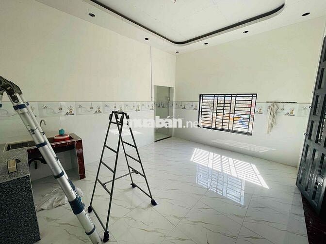 Nhà nguyên căn mới 02phòng sẵn 2máy lạnh hẻm ô tô 127 Võ Văn Kiệt