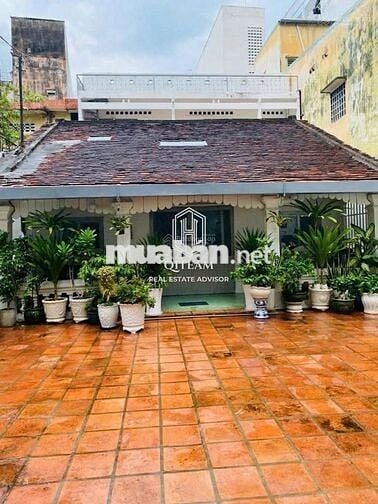 BIỆT THỰ SÂN VƯỜN BÙI THỊ XUÂN, QUẬN 1 - 10x25m - 2 TẦNG 