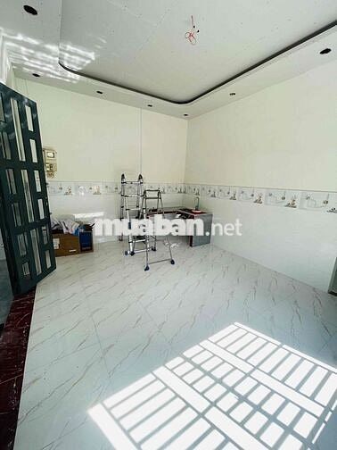 Nhà nguyên căn mới 02phòng sẵn 2máy lạnh hẻm ô tô 127 Võ Văn Kiệt