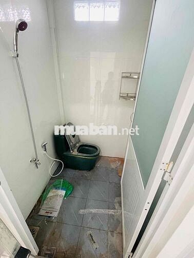 Nhà nguyên căn mới 02phòng sẵn 2máy lạnh hẻm ô tô 127 Võ Văn Kiệt