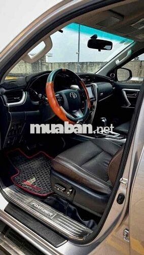 Toyota Fortuner 2017 AT 2.7V Bạc 74.000KM