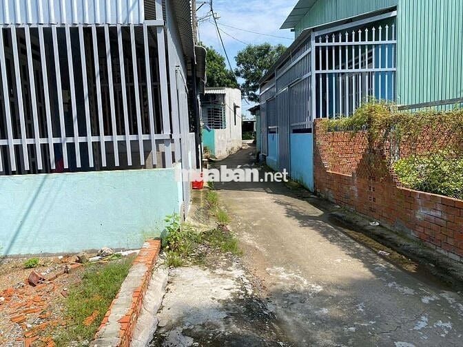 Bán nền đất thổ cư giá rẻ Xã Tân Nhựt Bình Chánh TP HCM.