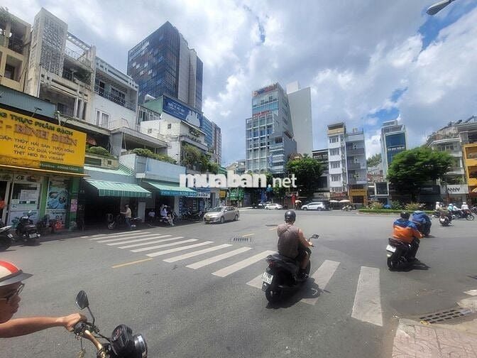 8x23 4 Tầng - Mặt Tiền Bến Thành Quận 1 - Nguyên Căn 220 triệu