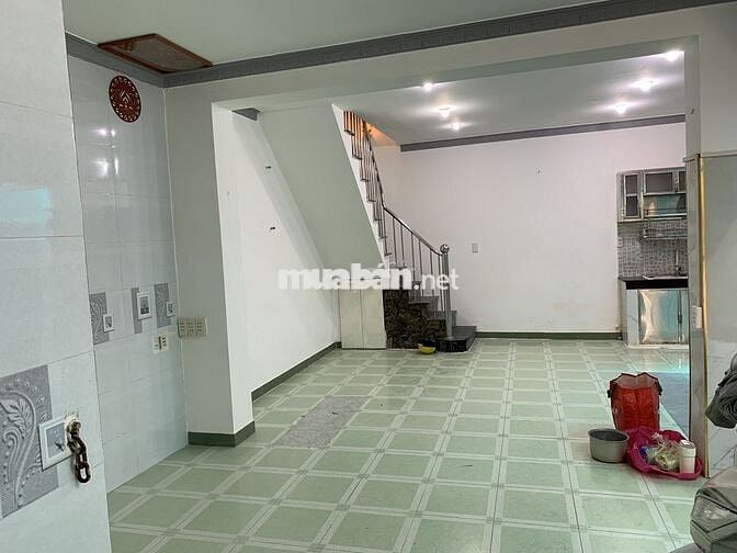 Cho thuê nhà nguyên căn 48m2 gần chợ Hoàng Hoa Thám Tân Bình