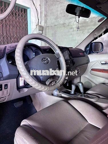 Toyota Fortuner 2011 Xăng Bạc 150.000 km