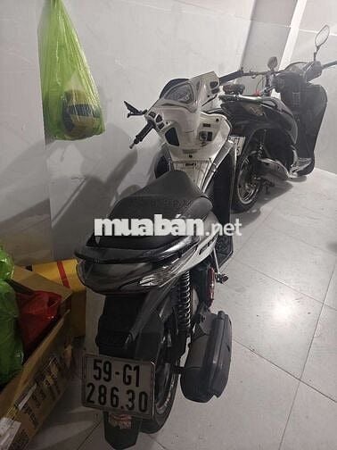 Honda Air Blade Trắng đen Đã sử dụng