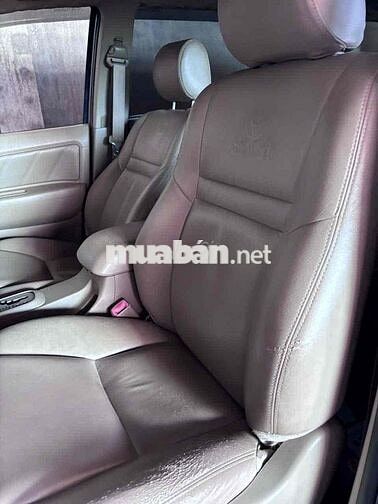 Toyota Fortuner 2011 Xăng Bạc 150.000 km