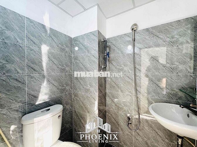 STUDIO BAN CÔNG ĐẦY ĐỦ NỘI THẤT NGAY LÊ VĂN KHƯƠNG