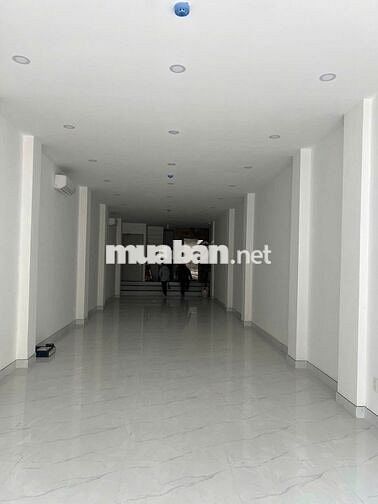 Cho thuê nhà mặt tiền Đinh Tiên Hoàng - Đa Kao, Q1