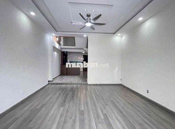 Cho thuê nhà Mặt Tiền Mẹ Thứ 3pn, 3wc ngay ngã tư Văn Tiến Dũng
