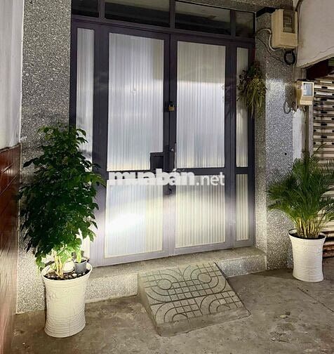 Mình dư 1 phòng ban công cần cho thuê