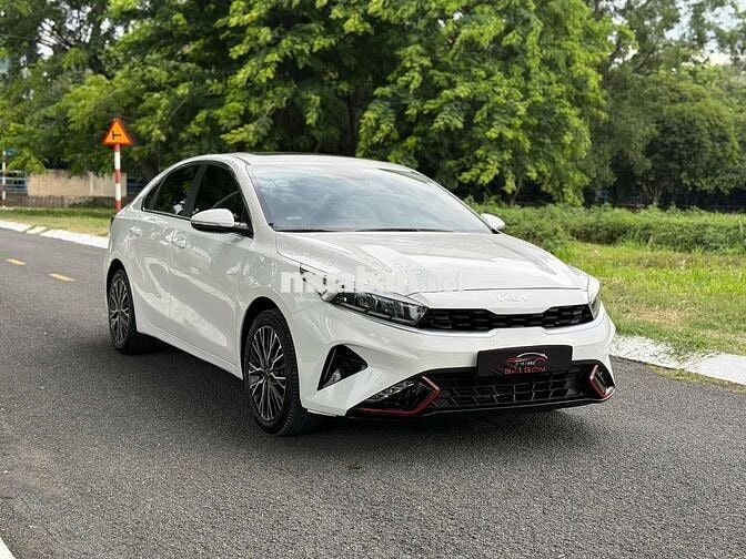 Kia K3 Premium 2022 Trắng, cao cấp