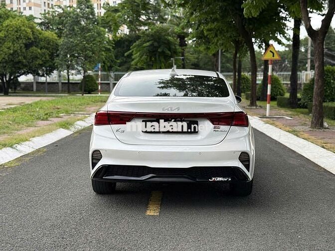 Kia K3 Premium 2022 Trắng, cao cấp
